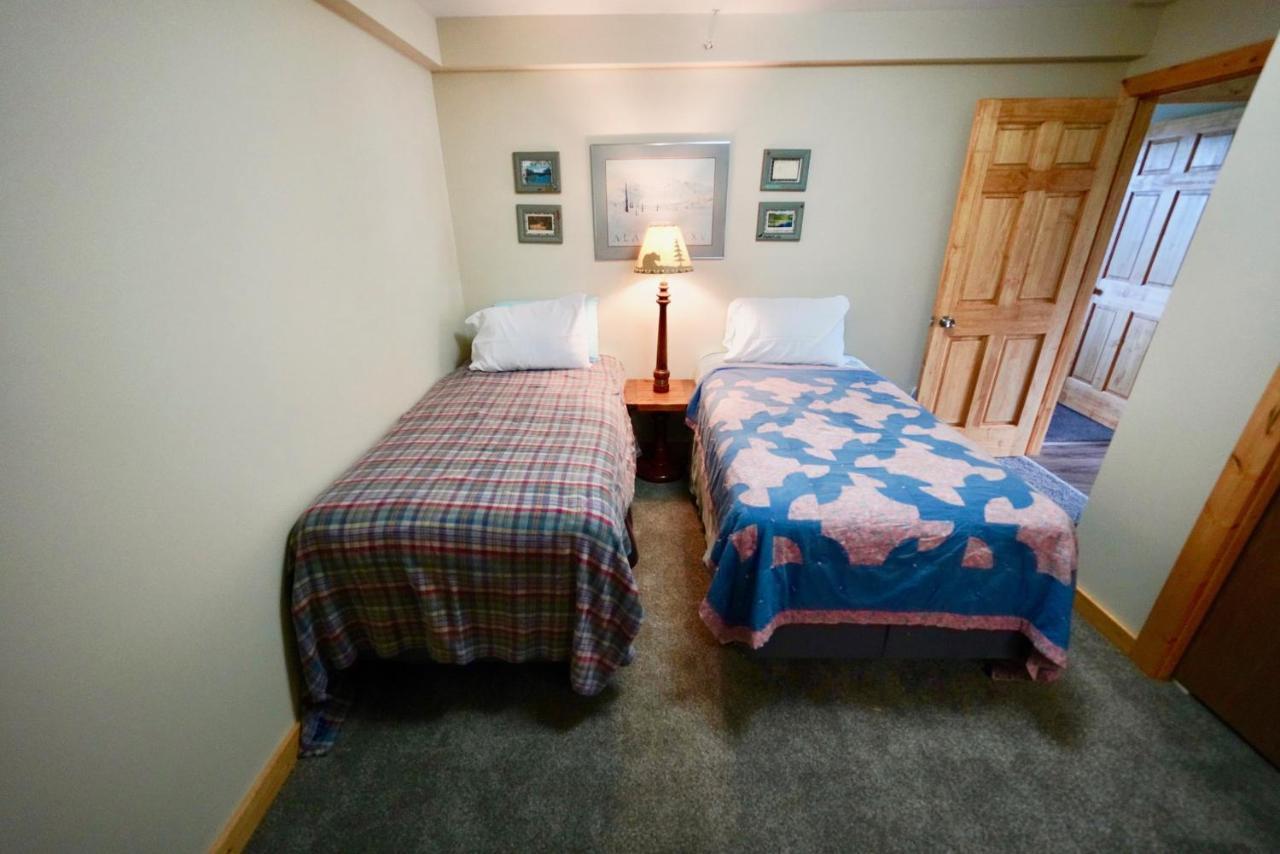 Flat Fish Lodge B&B And Event Center Гомер Екстер'єр фото